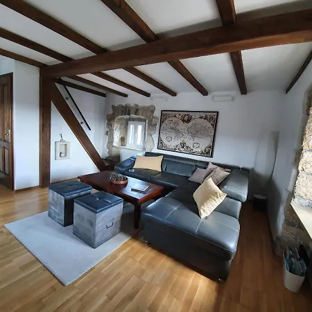 Diny With Pool Pinezići