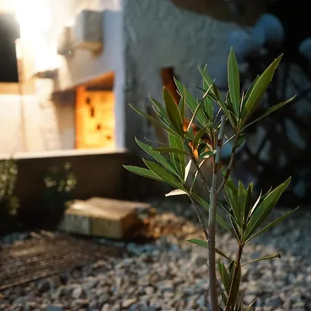 בית נופש Diny With Pool Pinezići