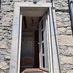 Diny With Pool Dom wakacyjny Pinezići