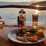 Diny With Pool * Pinezići
