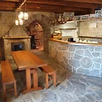Dom wakacyjny Diny With Pool Pinezići
