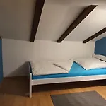 Diny With Pool Pinezići
