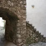 Dom wakacyjny Diny With Pool Pinezići