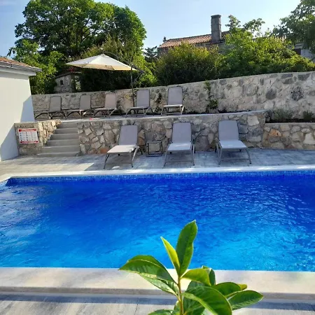 Diny With Pool * Pinezici (Krk)