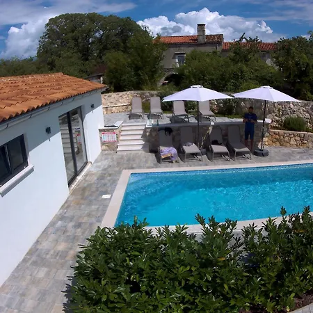 Holiday home Diny With Pool Pinezici (Krk)